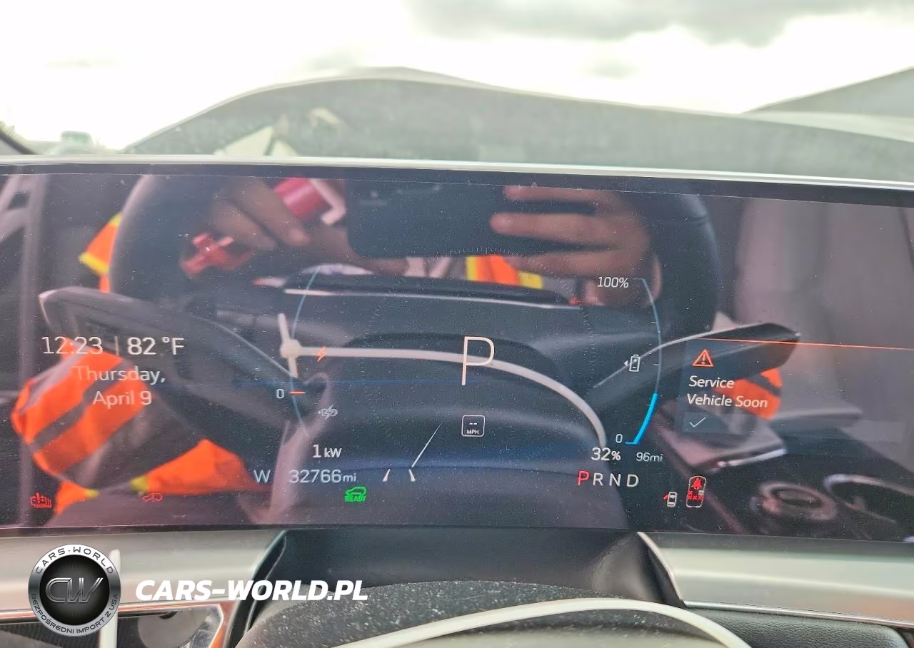 2024 Cadillac Lyriq Sport VIN:1GYKPTRK2RZ100498 - 9