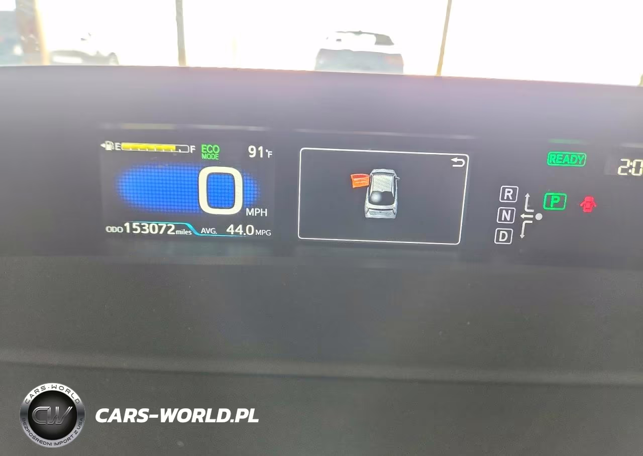 2017 Toyota Prius Two VIN:JTDKBRFUXH3027217 - 9