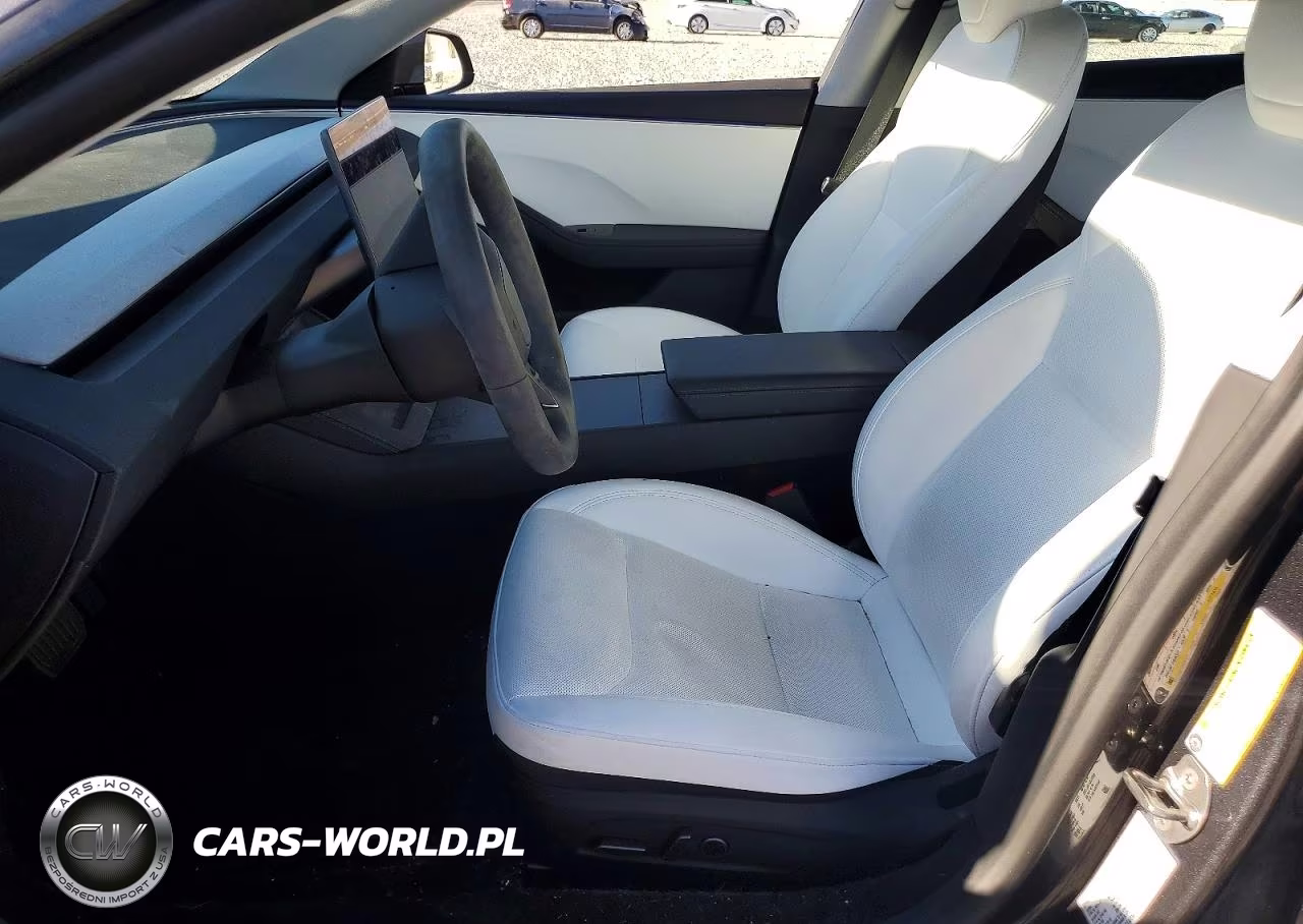 2024 Tesla Model 3 VIN:5YJ3E1EA1RF830717 - 7