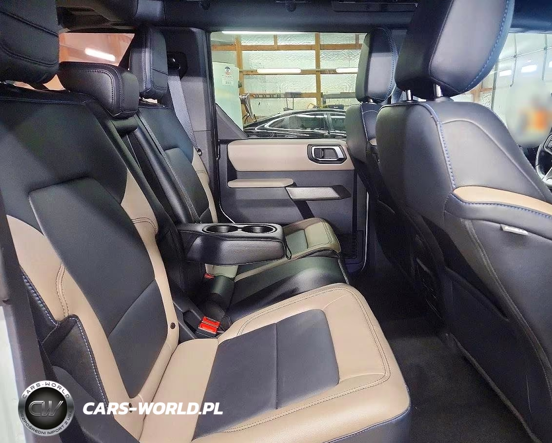 2022 Ford Bronco Base VIN:1FMEE5DP6NLA73533 - 10