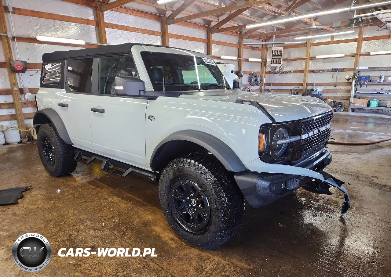 2022 Ford Bronco Base VIN:1FMEE5DP6NLA73533 - 4