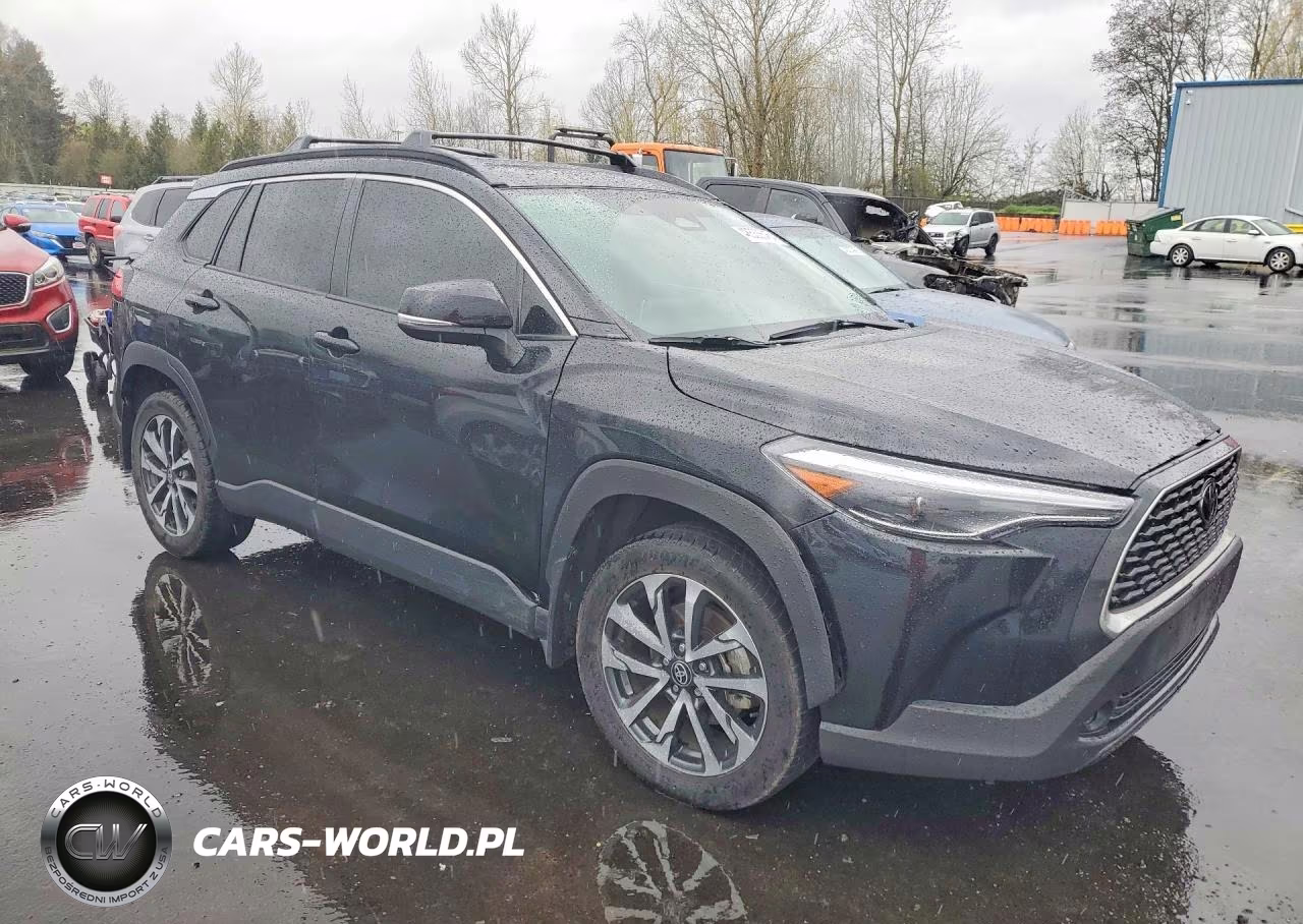 2024 Toyota Corolla Cross Xle VIN:7MUDAABG1RV088281 - 4