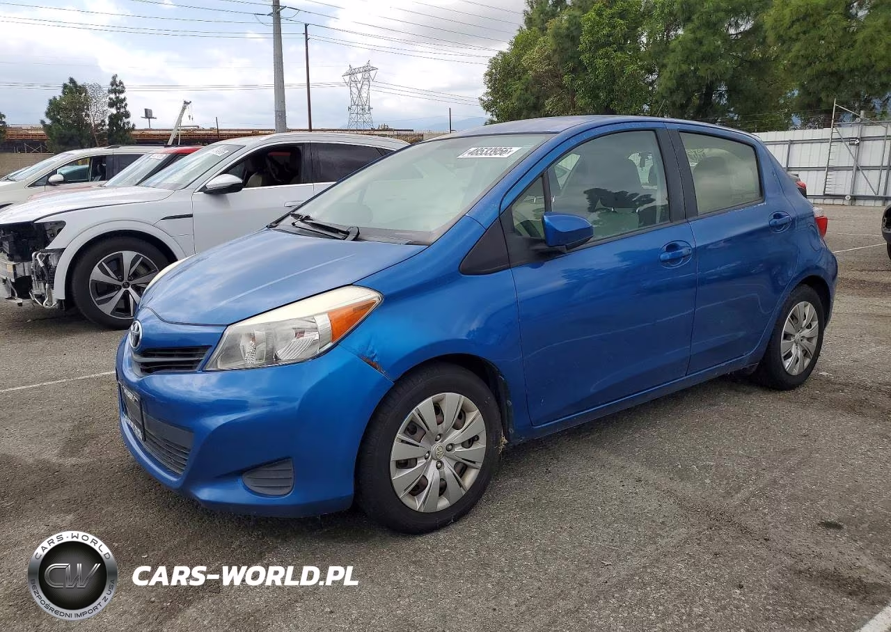 2014 Toyota Yaris 5-Door Le