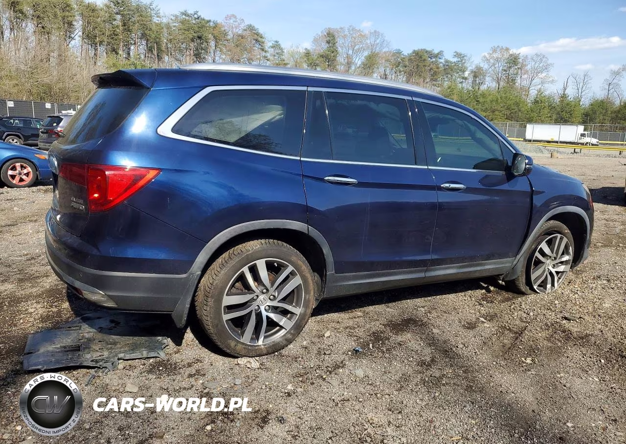 2017 Honda Pilot Elite VIN:5FNYF6H00HB029861 - 3