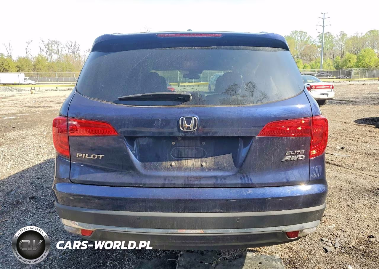 2017 Honda Pilot Elite VIN:5FNYF6H00HB029861 - 6