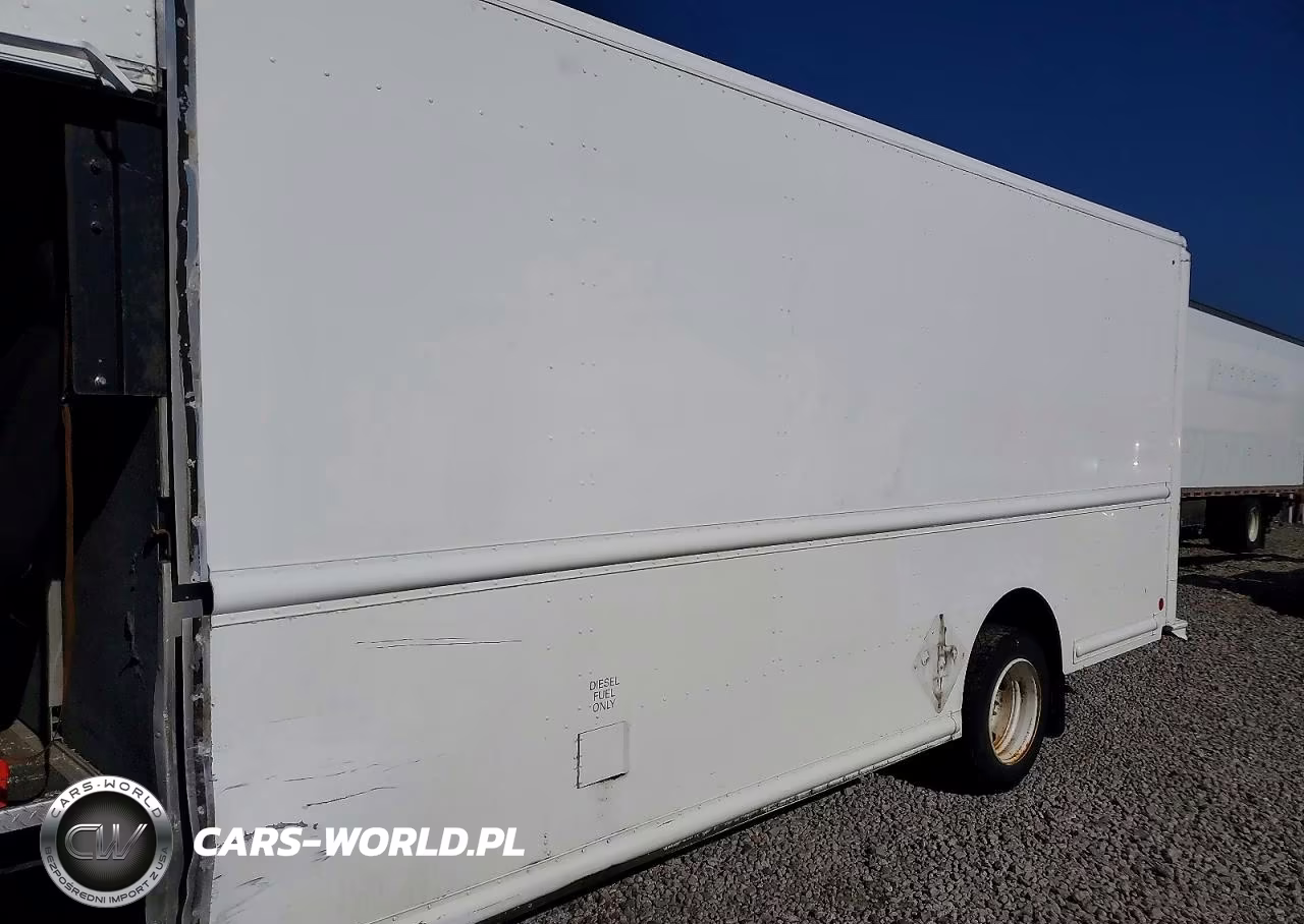 2017 Freightliner Mt45G Chassis Delivery Truck VIN:4UZAAPDU4HCJA6069 - 10