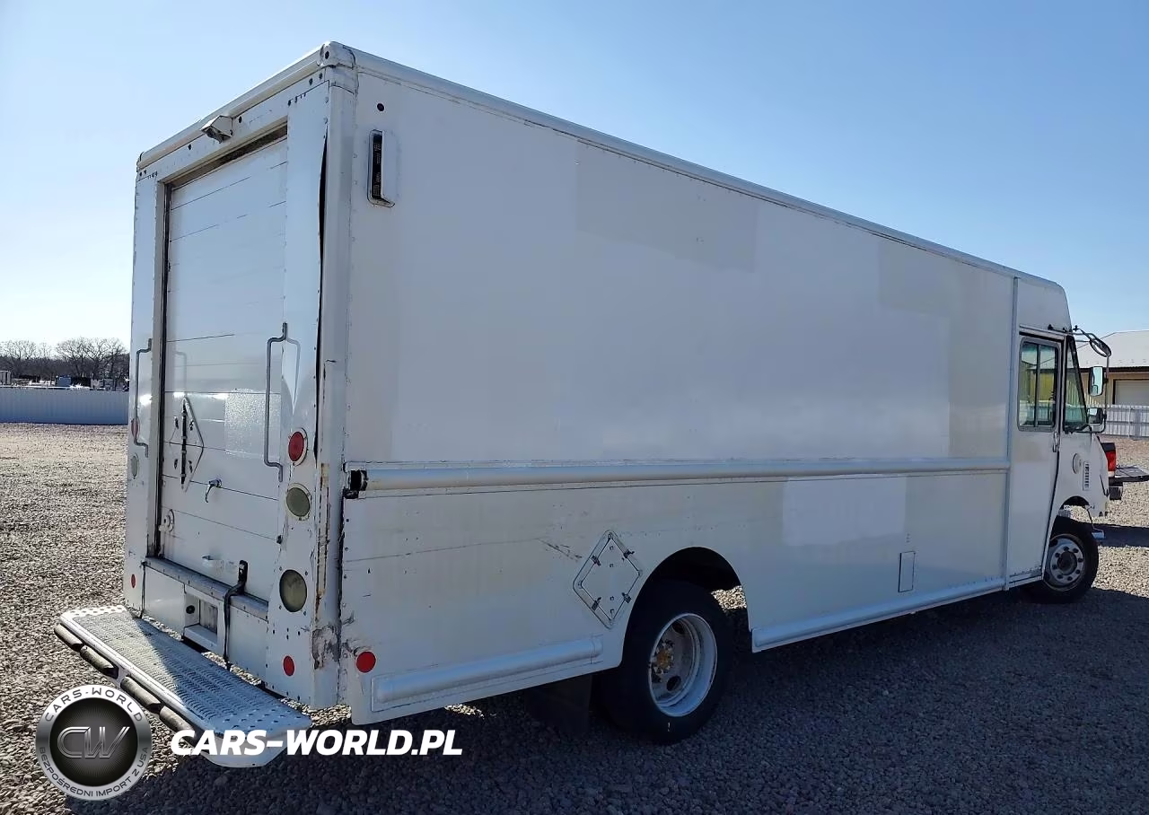 2017 Freightliner Mt45G Chassis Delivery Truck VIN:4UZAAPDU4HCJA6069 - 3