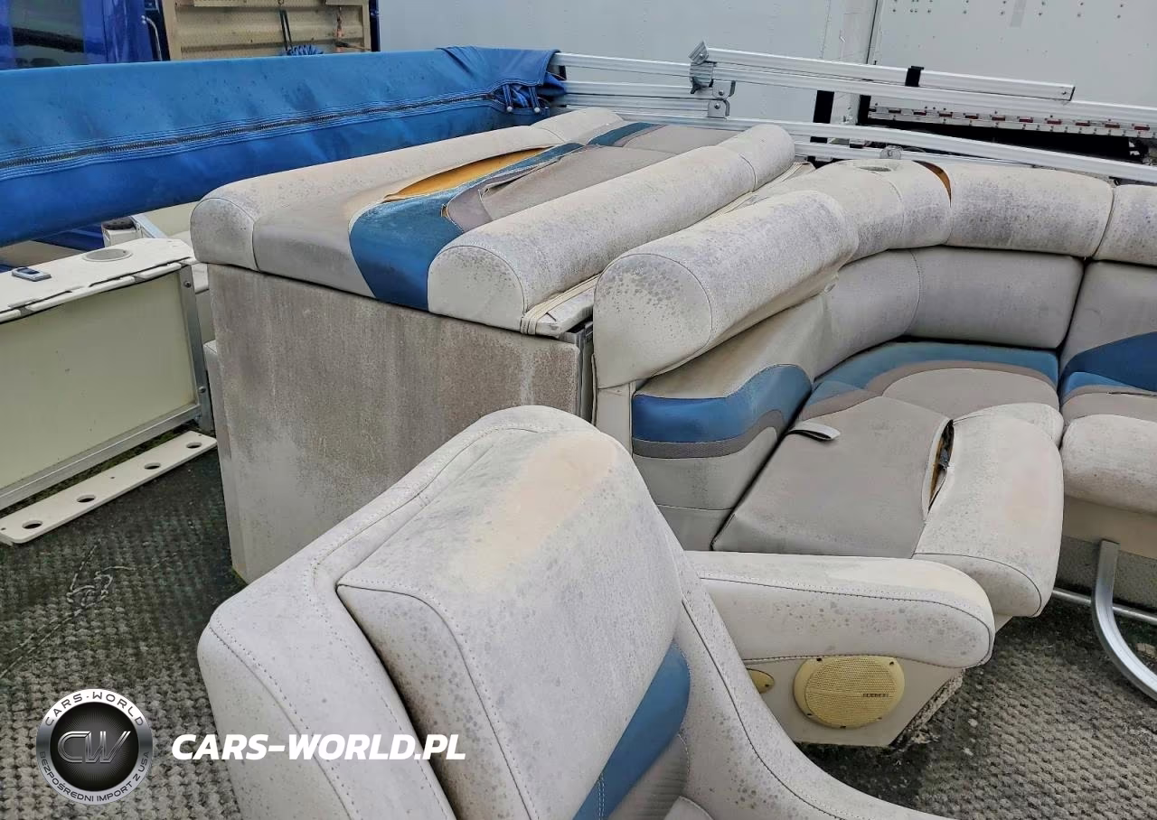 2007 Voyager Boat Pontoon VIN:V0Y247551607 - 6