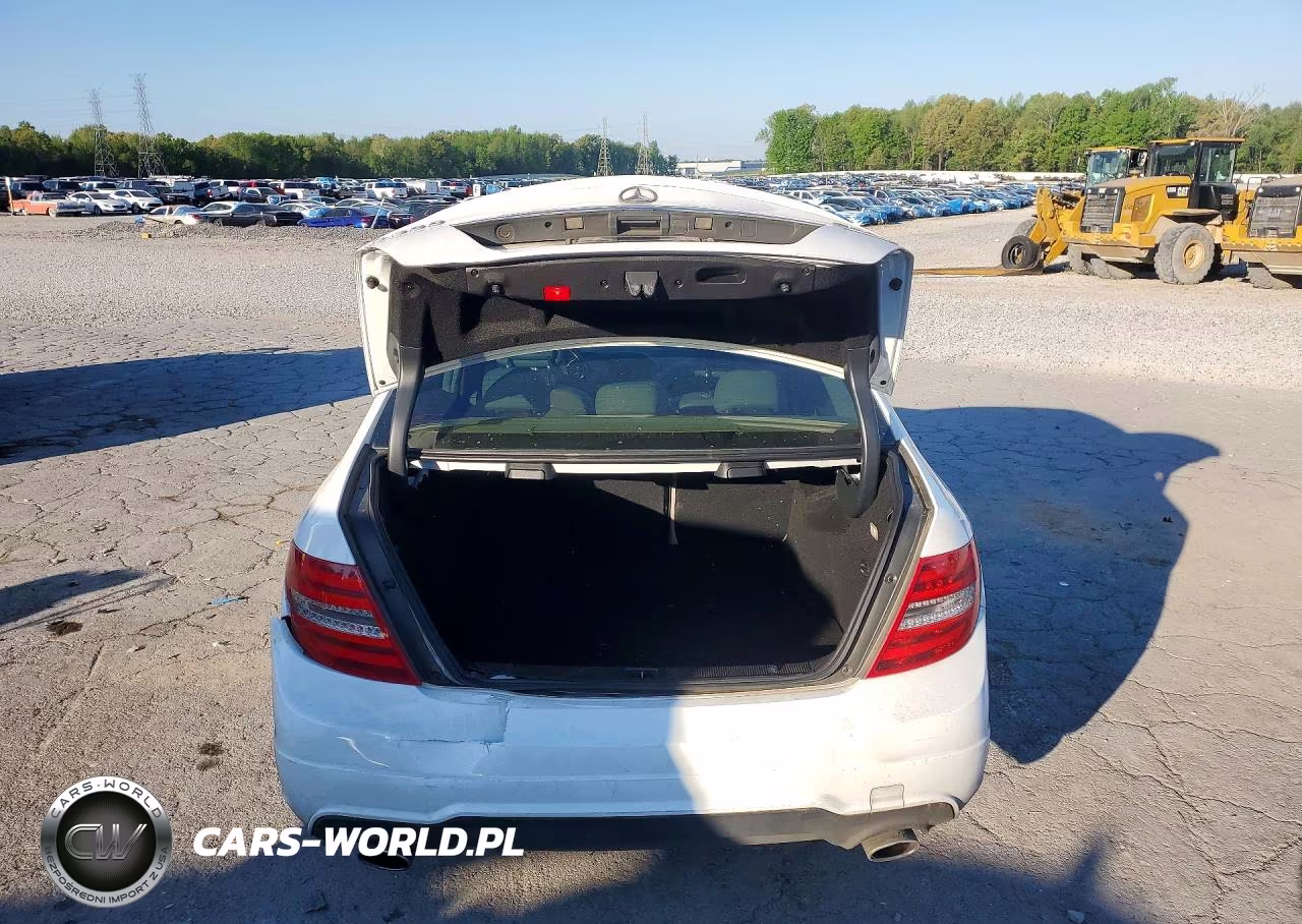 2014 Mercedes-Benz C 300 4Matic VIN:WDDGF8AB8ER318470 - 6