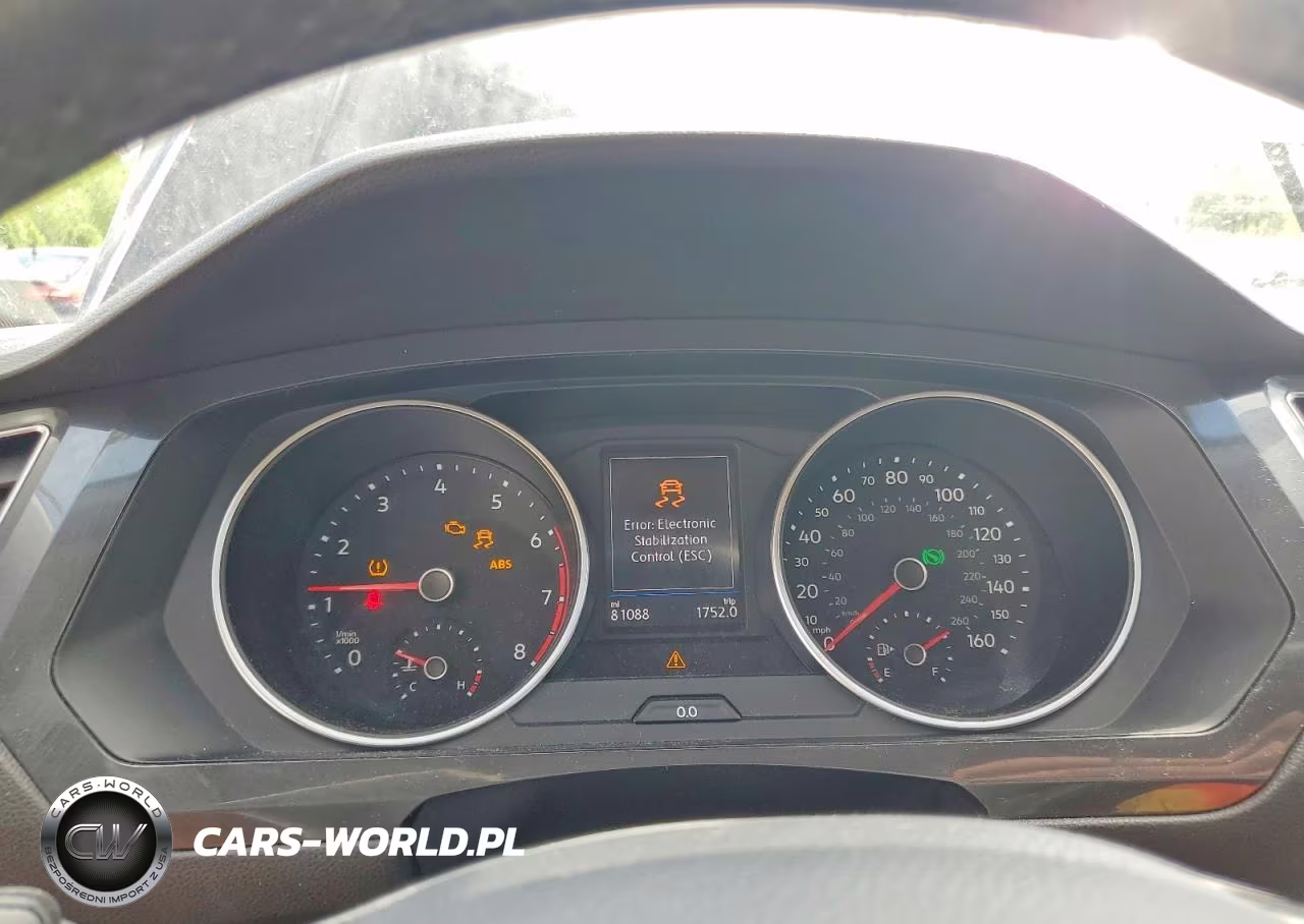 2019 Volkswagen Tiguan Se VIN:3VV2B7AX6KM182862 - 9