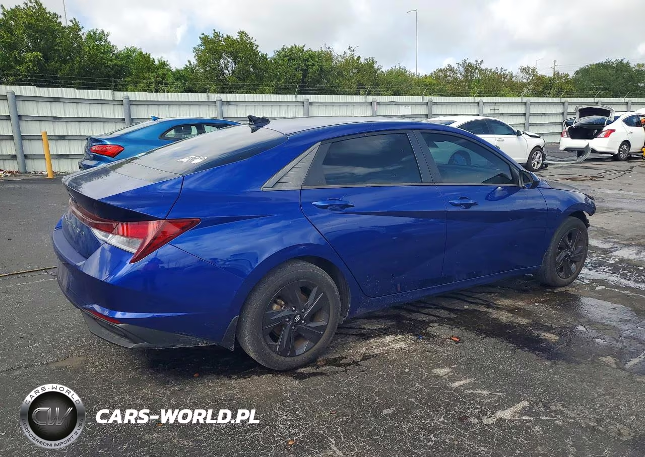2023 Hyundai Elantra Sel VIN:5NPLM4AG2PH118584 - 3