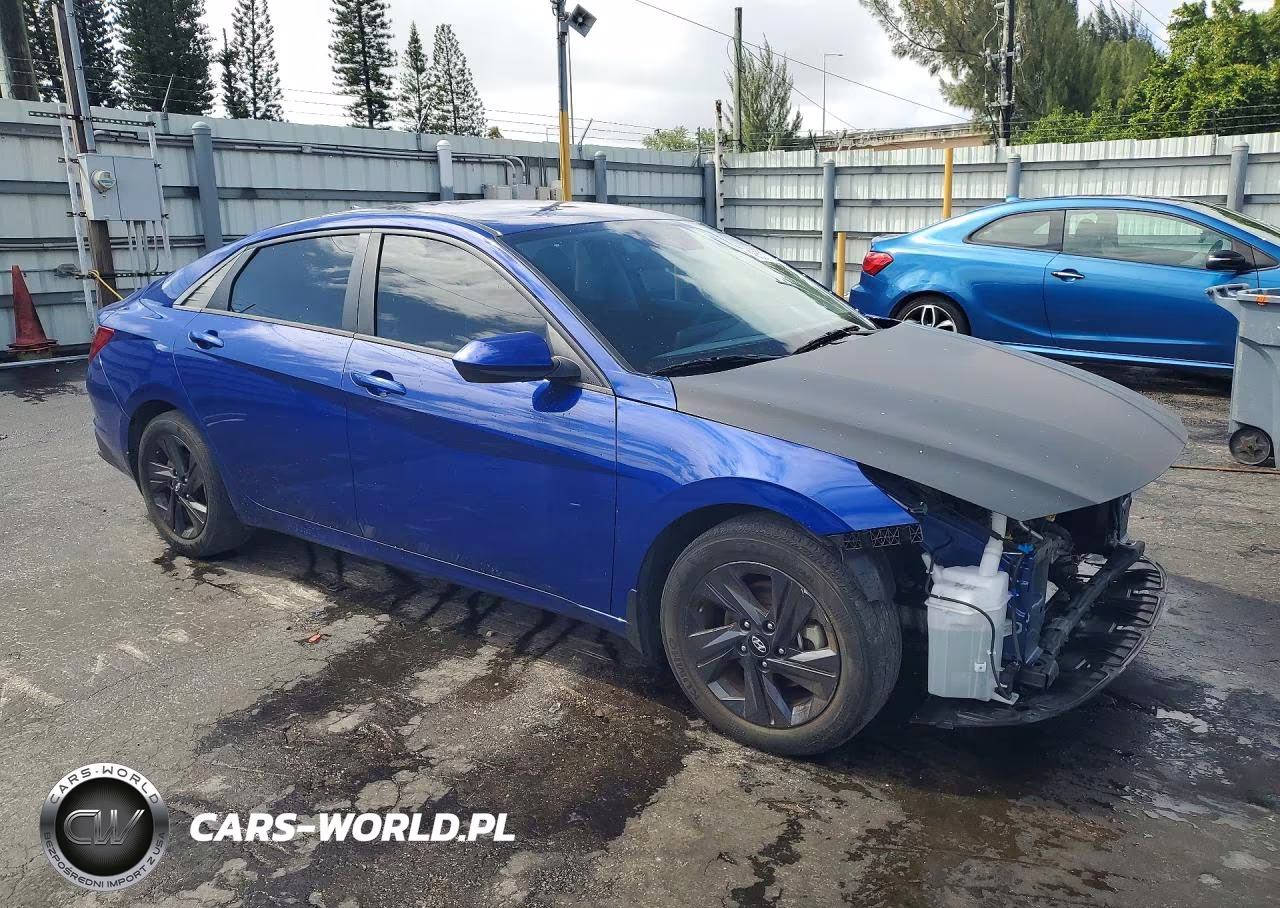 2023 Hyundai Elantra Sel VIN:5NPLM4AG2PH118584 - 4