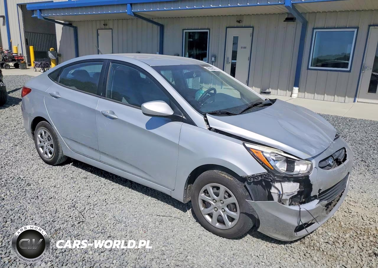 2015 Hyundai Accent Gls VIN:KMHCT4AEXFU800582 - 4