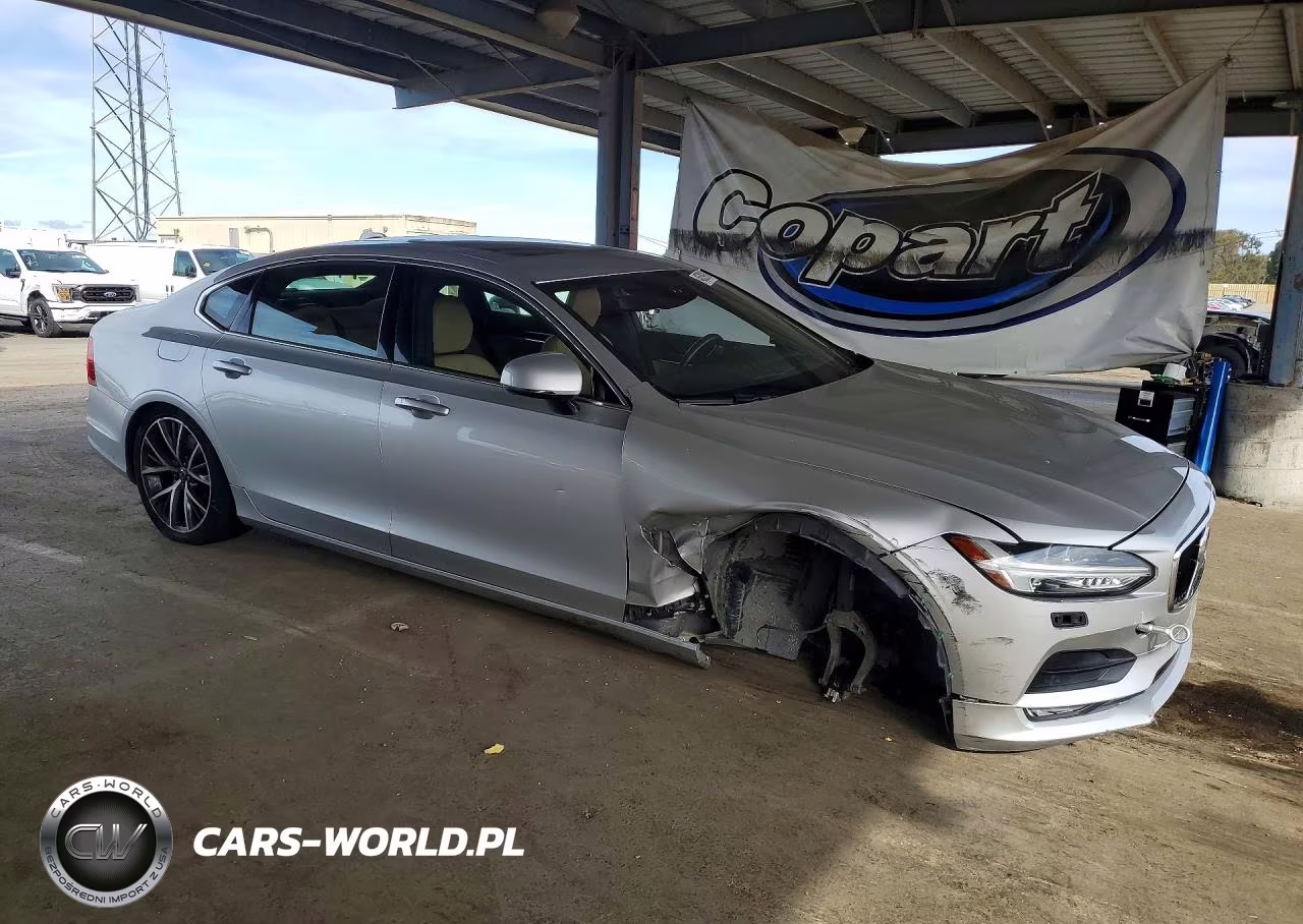 2018 Volvo S90 T5 Momentum VIN:LVY102AK4JP056251 - 4