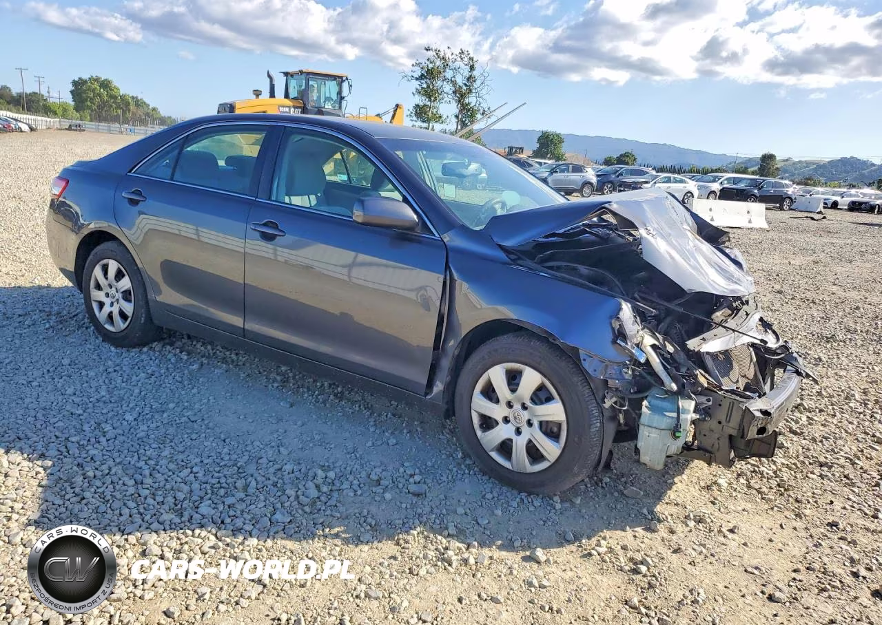 2011 Toyota Camry Le VIN:4T1BF3EK1BU749819 - 4