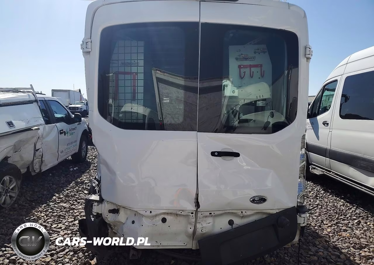 2018 Ford Transit T-250 VIN:1FTYR2CM2JKA47524 - 6
