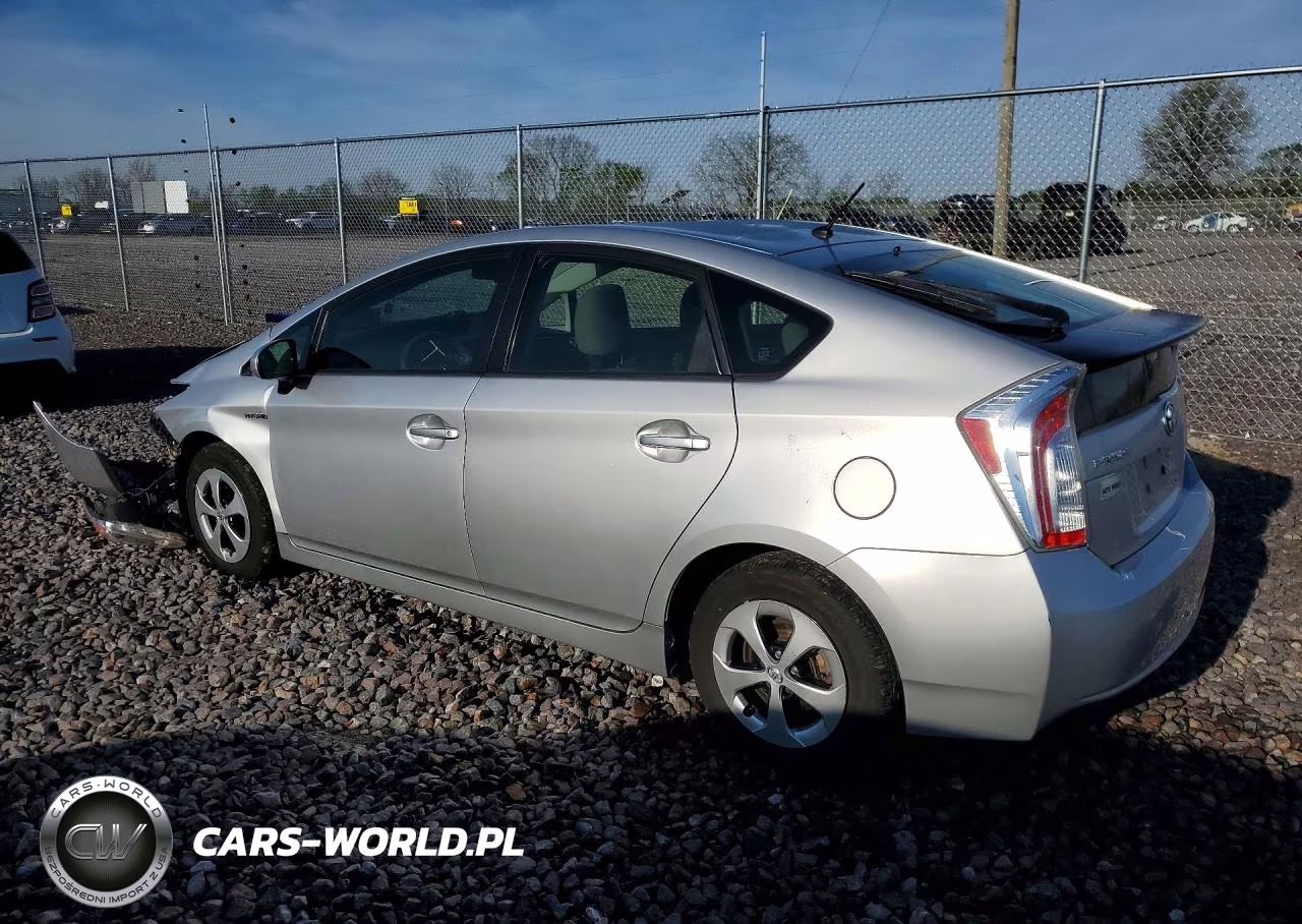 2013 Toyota Prius Two VIN:JTDKN3DU5D5635023 - 2