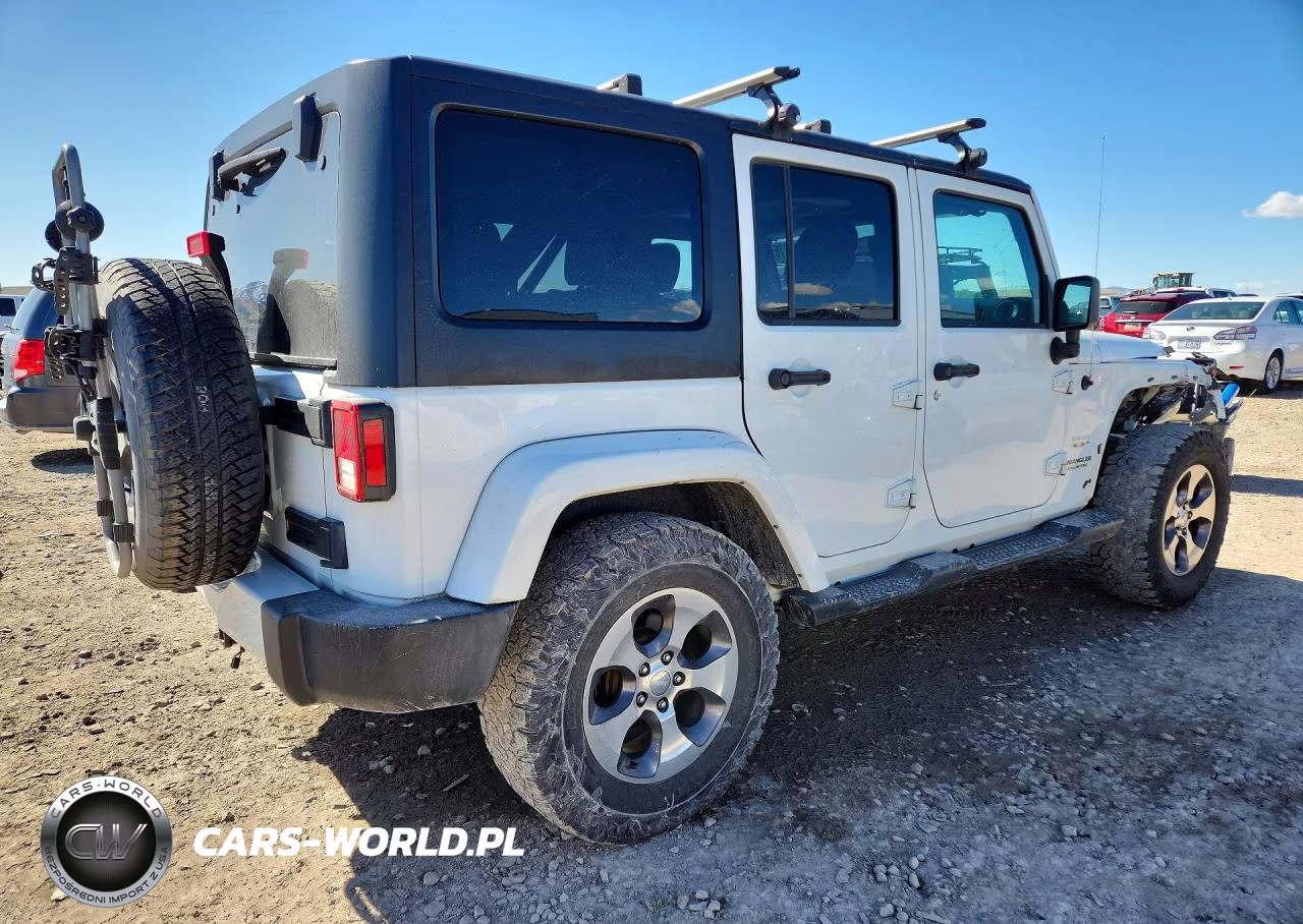 2016 Jeep Wrangler Unlimited Sahara VIN:1C4BJWEG2GL262108 - 3