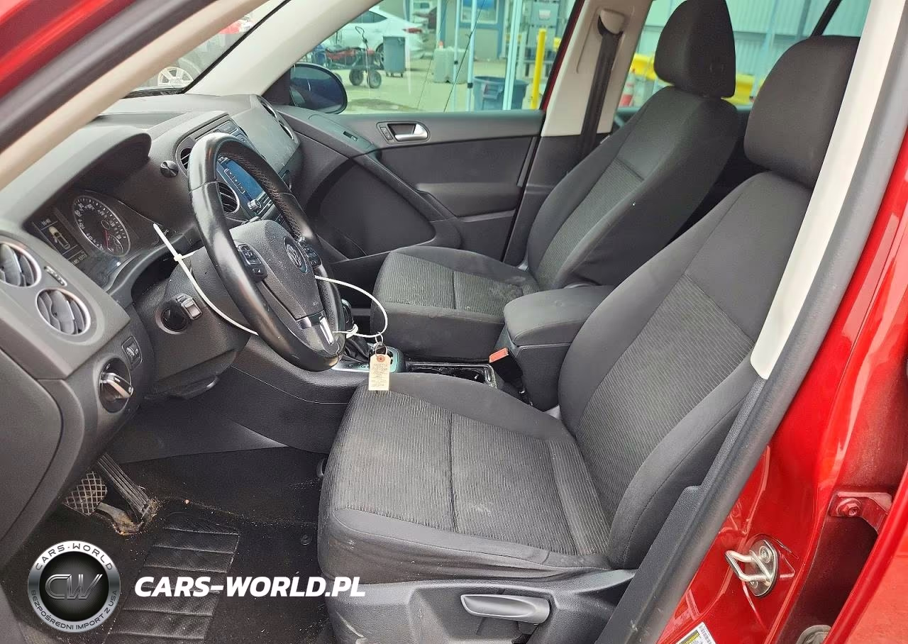 2015 Volkswagen Tiguan S VIN:WVGAV7AX7FW111334 - 7