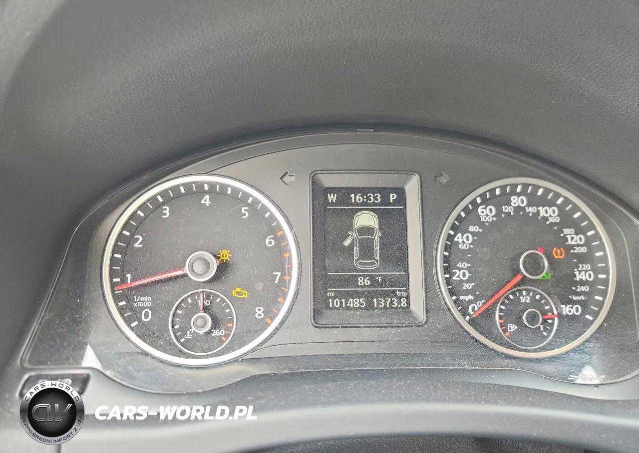 2015 Volkswagen Tiguan S VIN:WVGAV7AX7FW111334 - 9