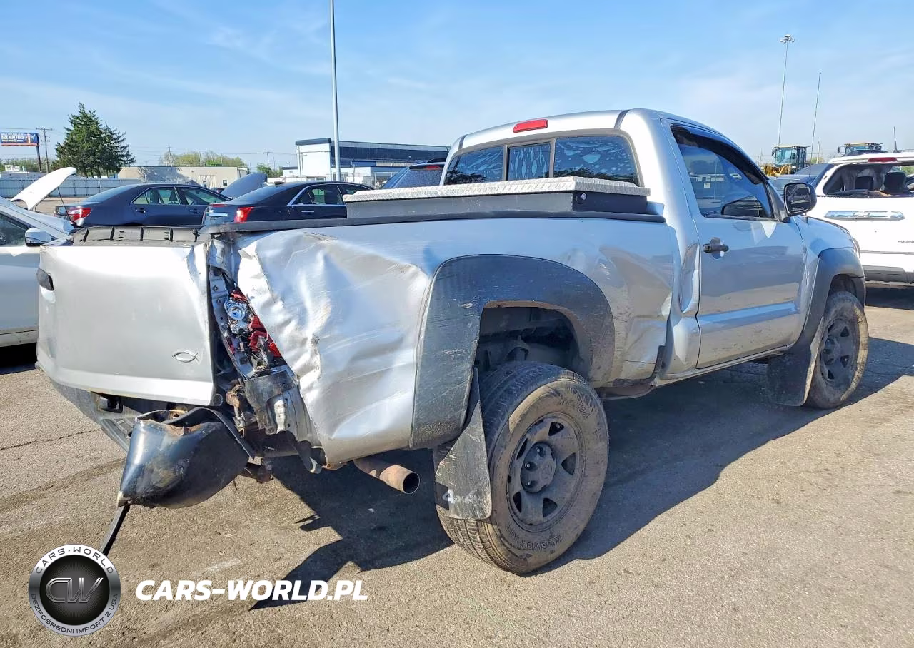 2010 Toyota Tacoma Base VIN:5TEPX4EN1AZ672673 - 3