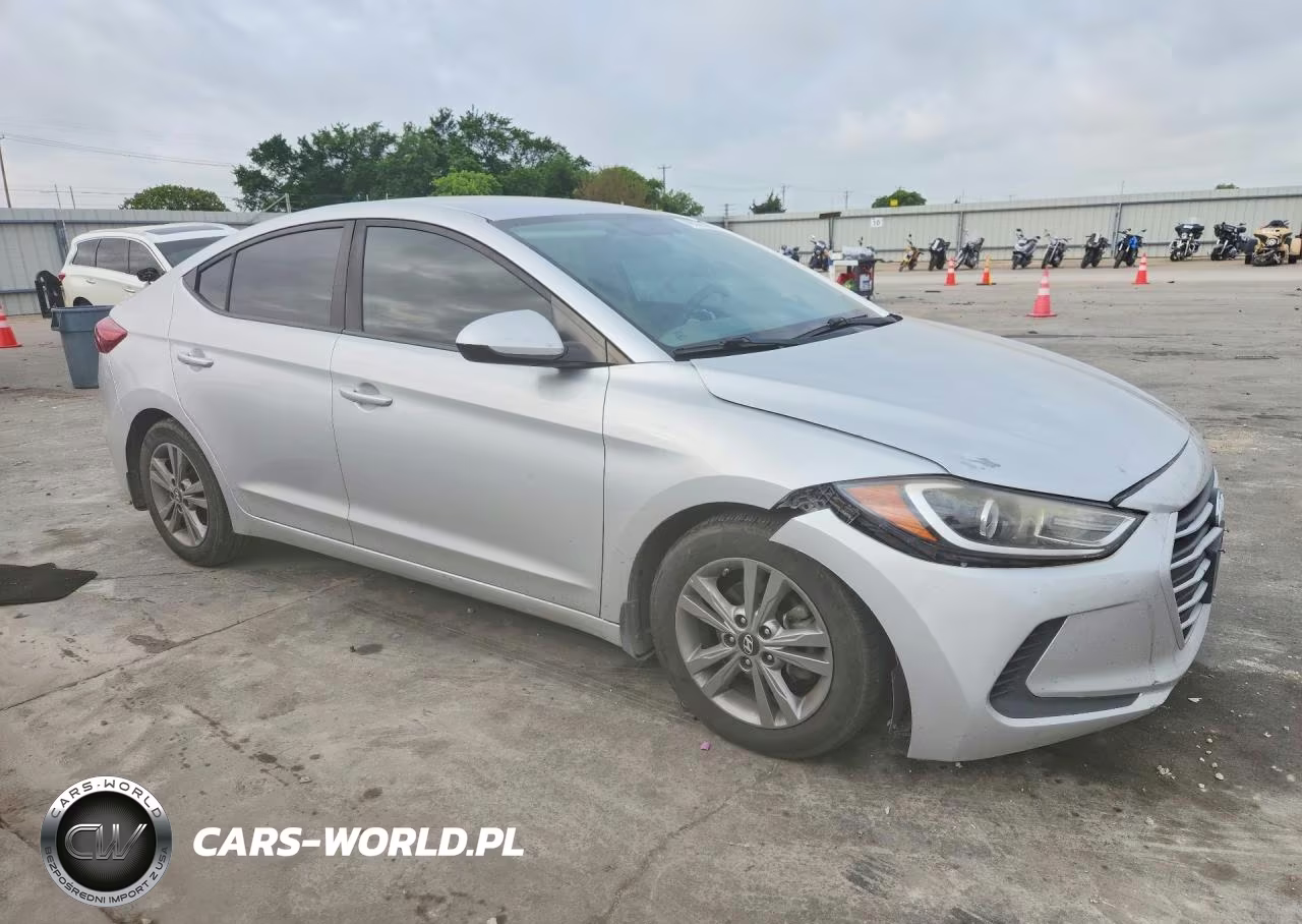 2018 Hyundai Elantra Sel VIN:KMHD84LF0JU514700 - 4