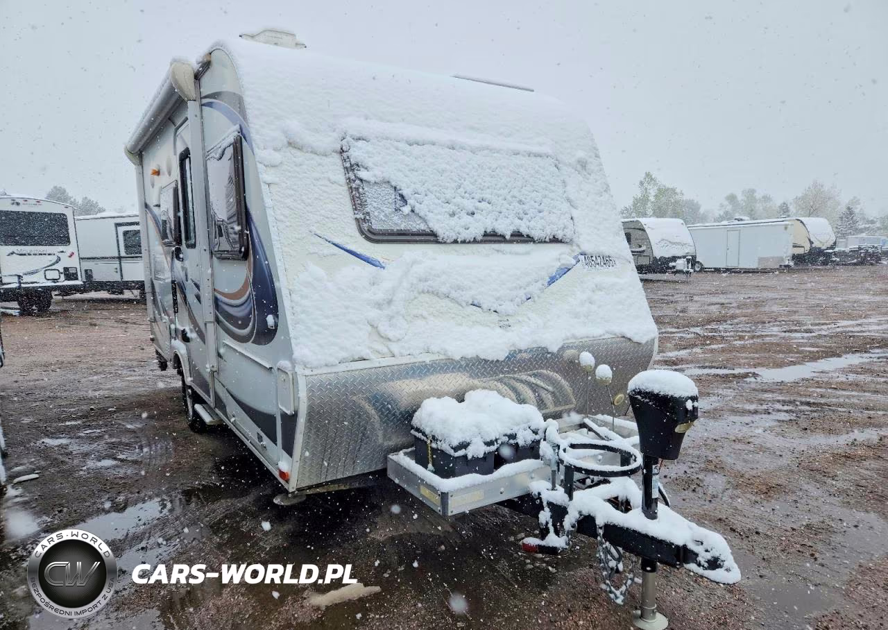 2015 Lance Camper