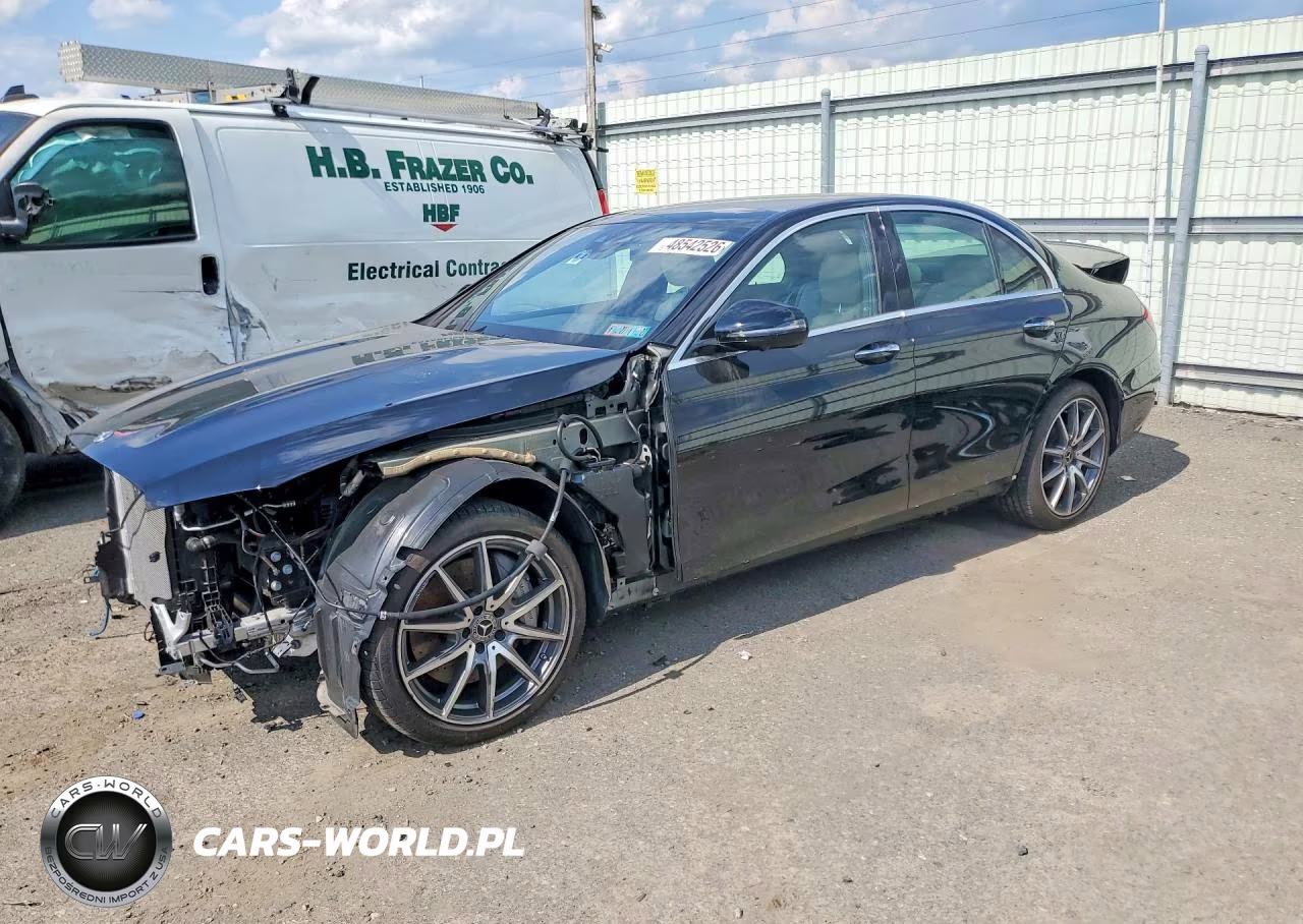 2023 Mercedes-Benz E 350 4Matic – zdjęcie 1 z 13