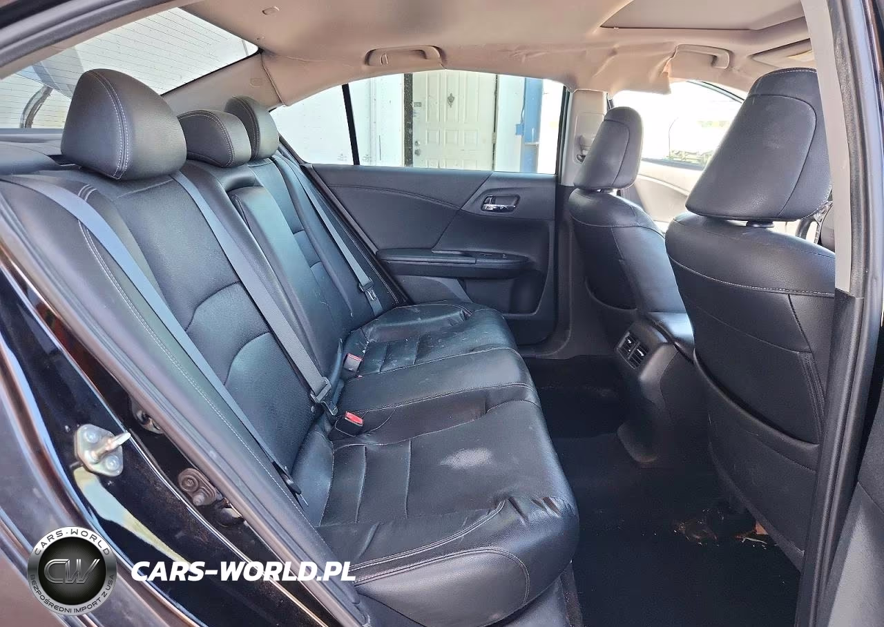 2016 Honda Accord Touring VIN:1HGCR3F90GA020216 - 10