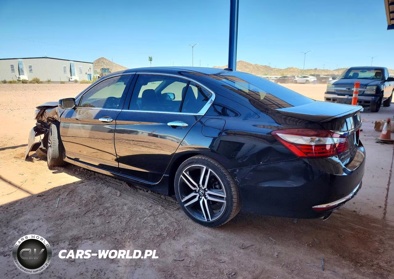 2016 Honda Accord Touring VIN:1HGCR3F90GA020216 - 2