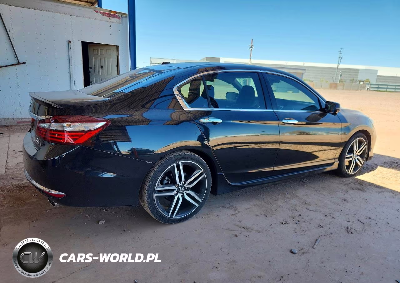 2016 Honda Accord Touring VIN:1HGCR3F90GA020216 - 3