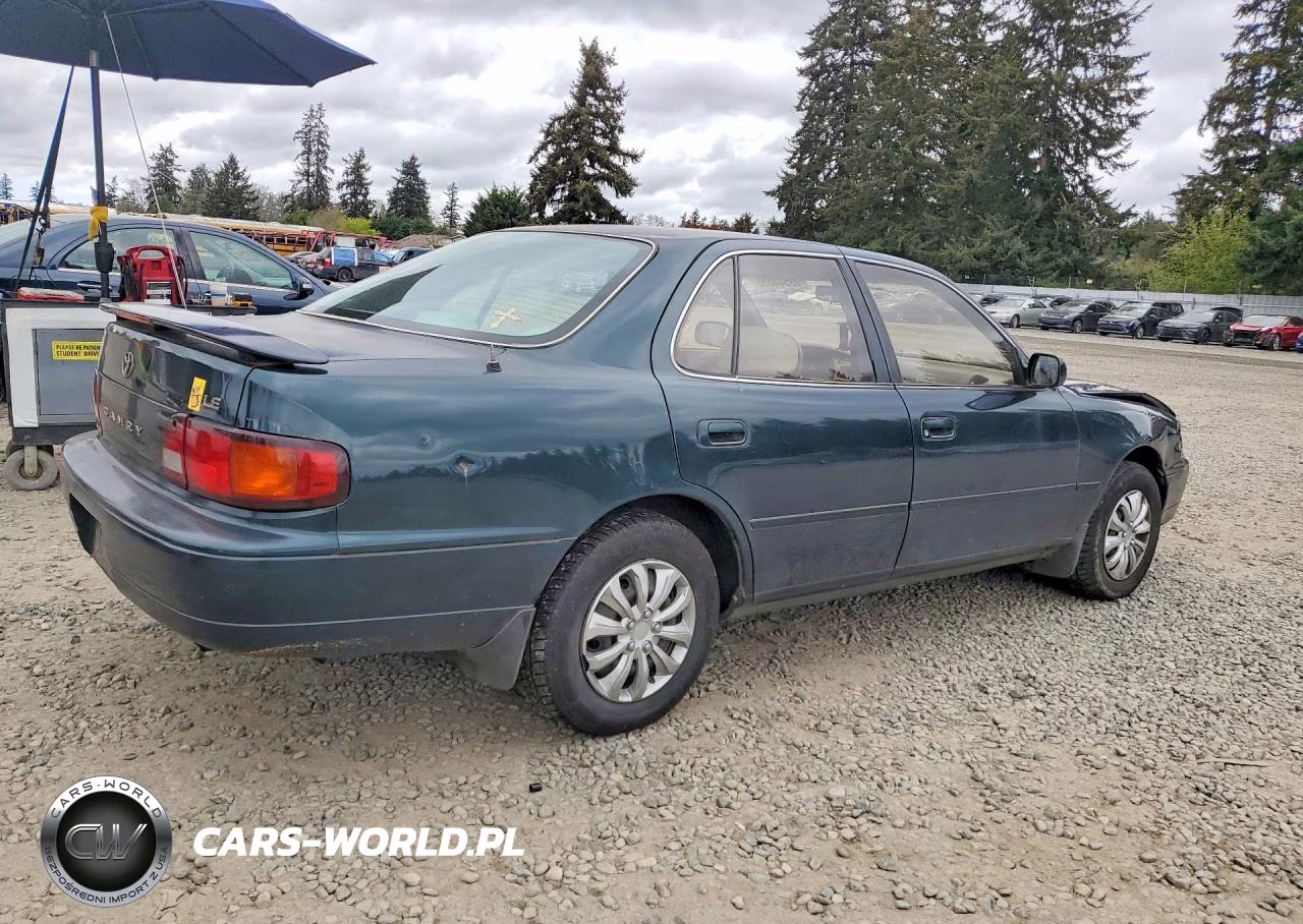 1995 Toyota Camry Le VIN:JT2SK12E1S0319744 - 3