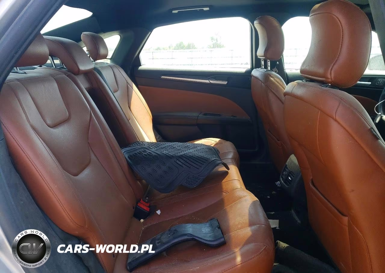 2019 Ford Fusion Titanium VIN:3FA6P0D92KR138548 - 10