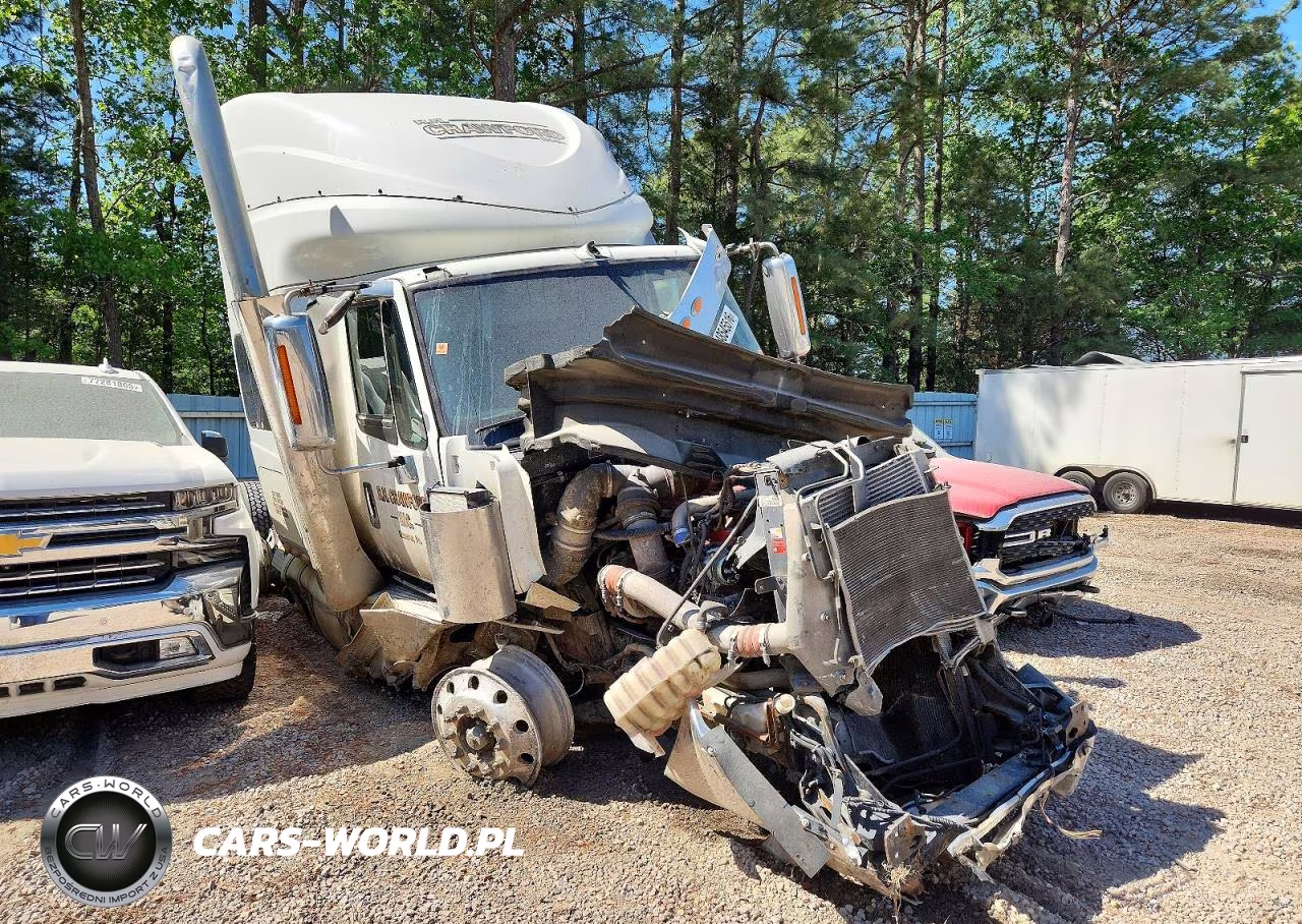 2017 International Lf517 Semi Truck – zdjęcie 1 z 10