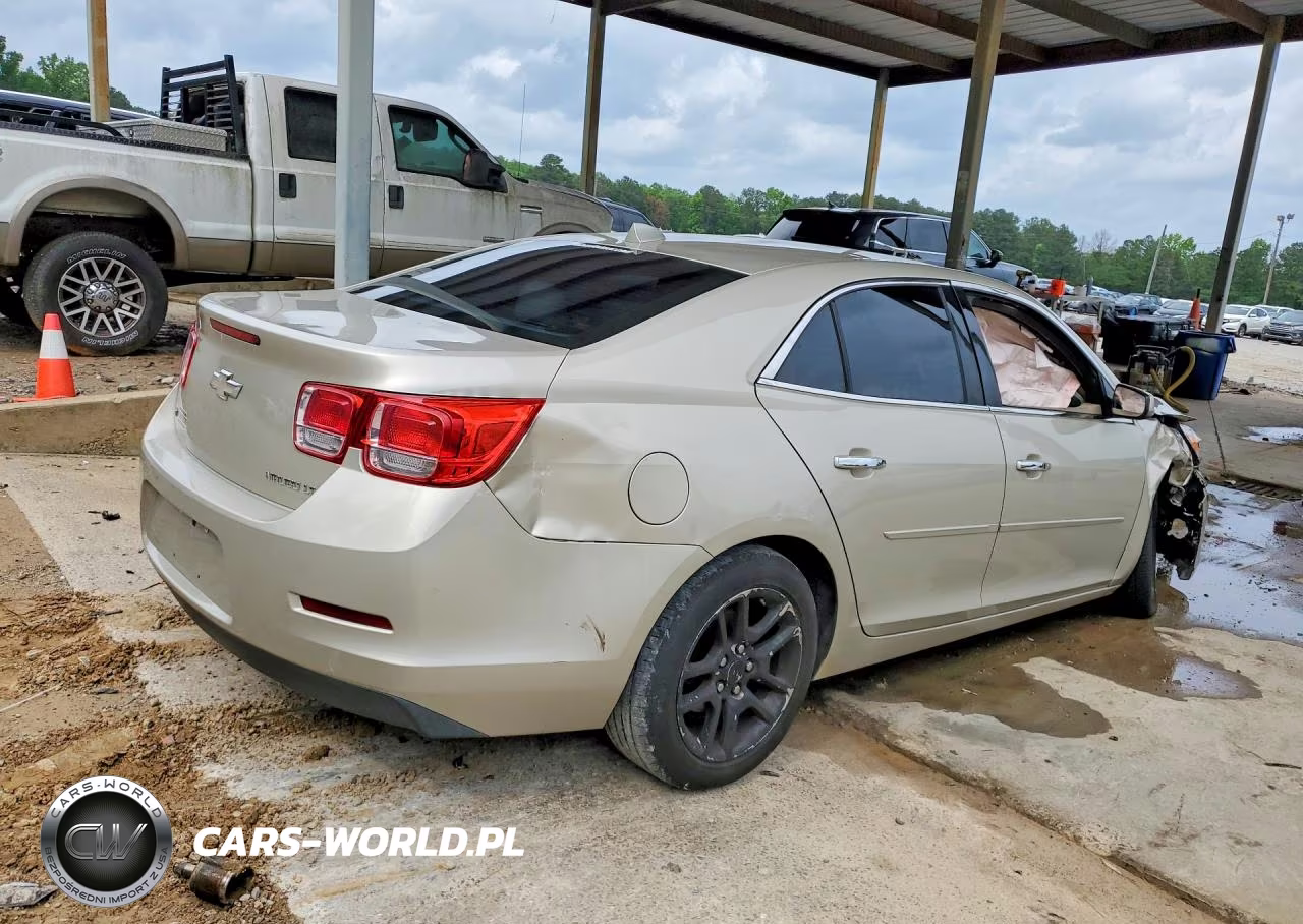 2014 Chevrolet Malibu 1Lt VIN:1G11C5SL5EF198104 - 3