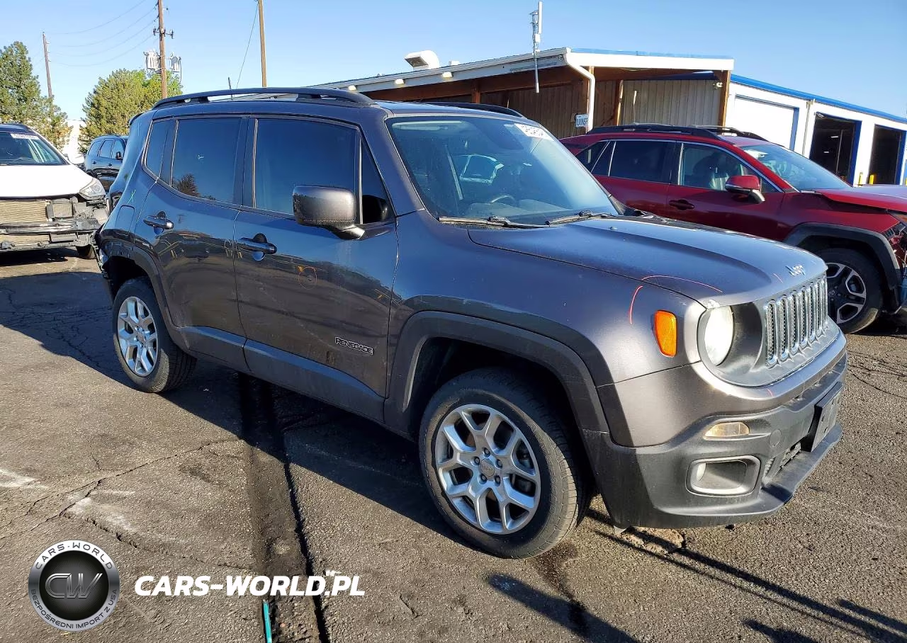 2017 Jeep Renegade Latitude VIN:ZACCJBBB4HPE81641 - 4