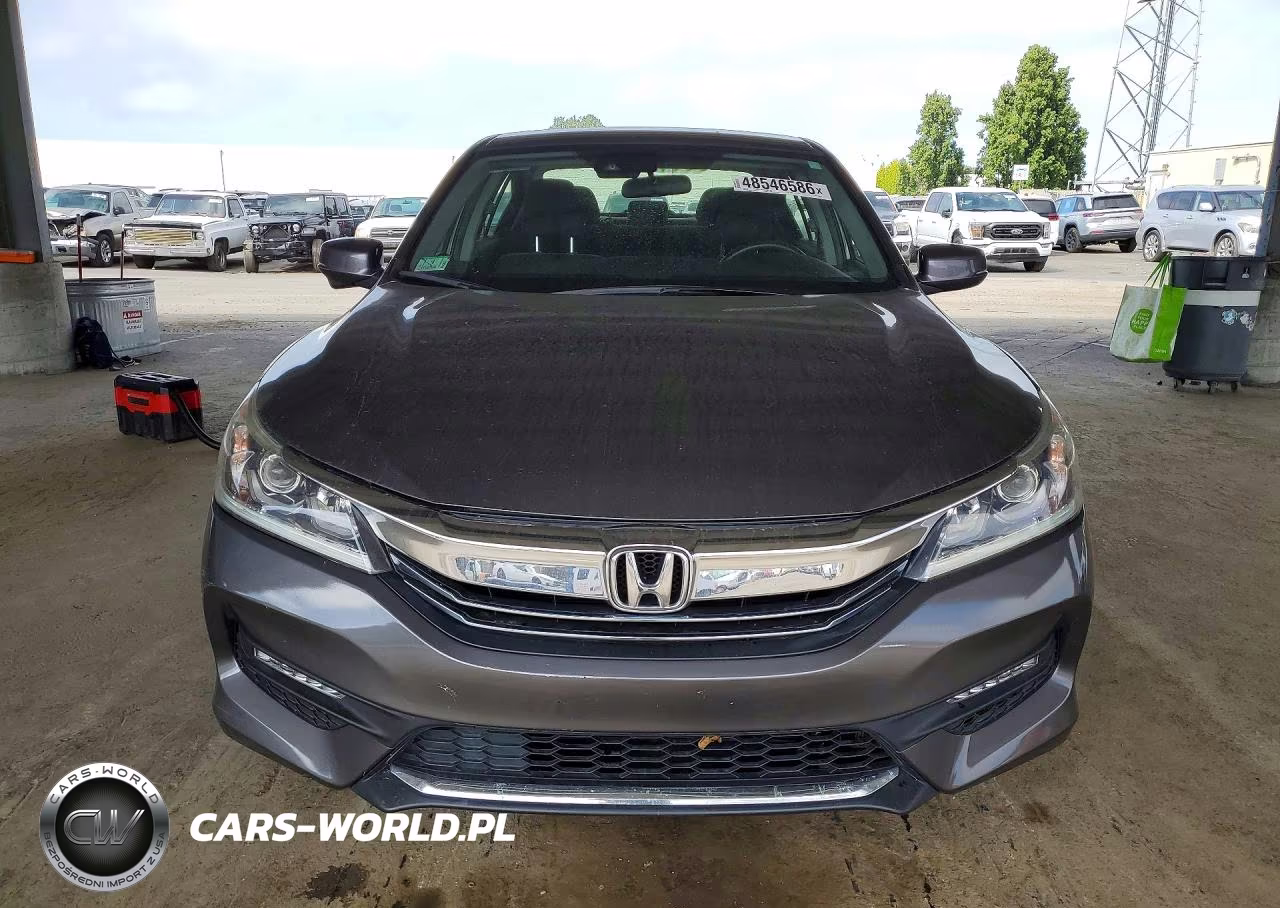 2017 Honda Accord VIN:JHMCR6F30HC016103 - 5
