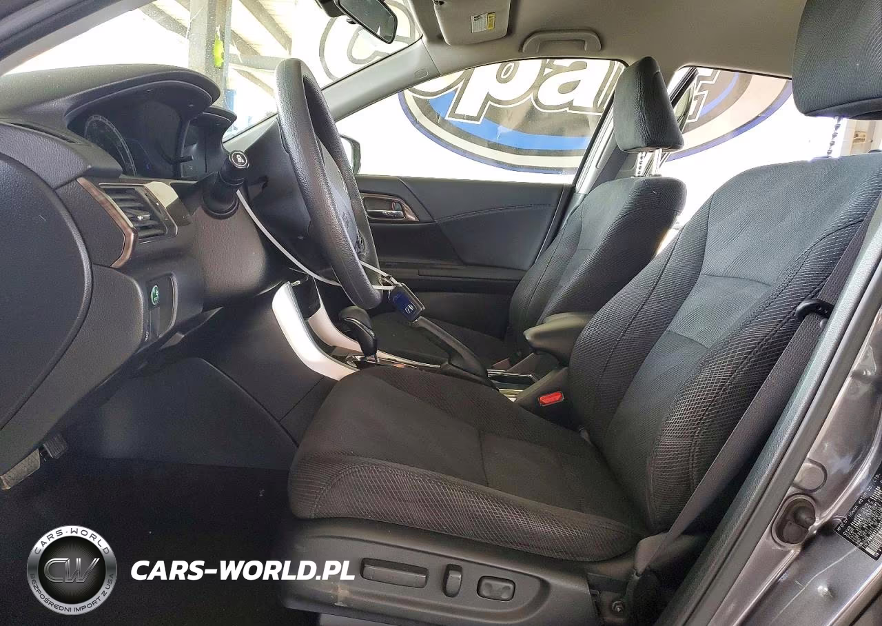 2017 Honda Accord VIN:JHMCR6F30HC016103 - 7