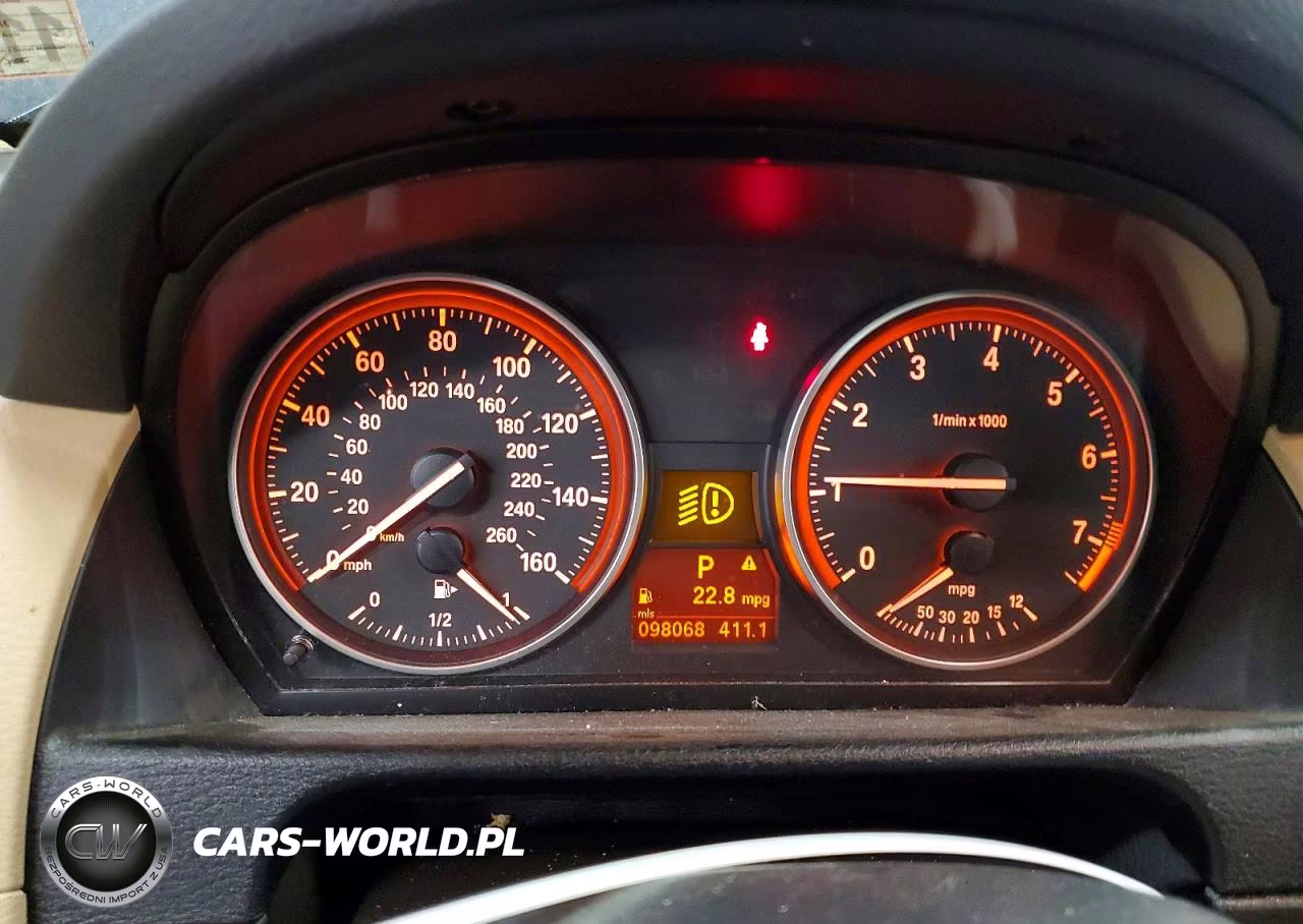 2015 BMW X1 xDrive28I VIN:WBAVL1C5XFVY32237 - 9
