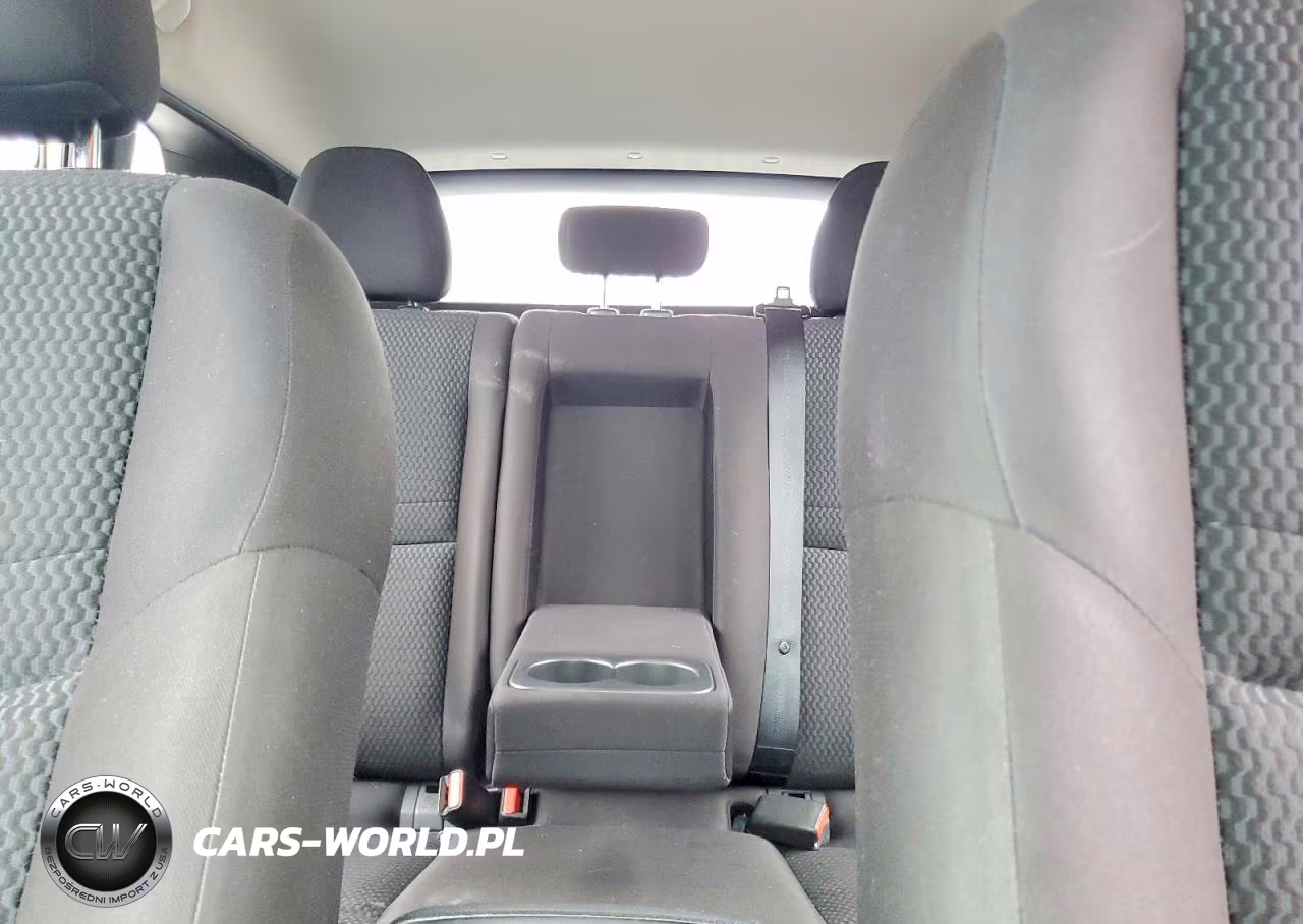 2019 Nissan Rogue Sport S VIN:JN1BJ1CP5KW227370 - 10