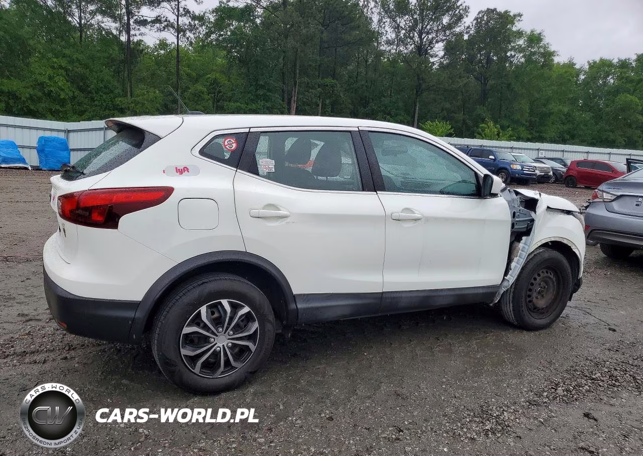 2019 Nissan Rogue Sport S VIN:JN1BJ1CP5KW227370 - 3