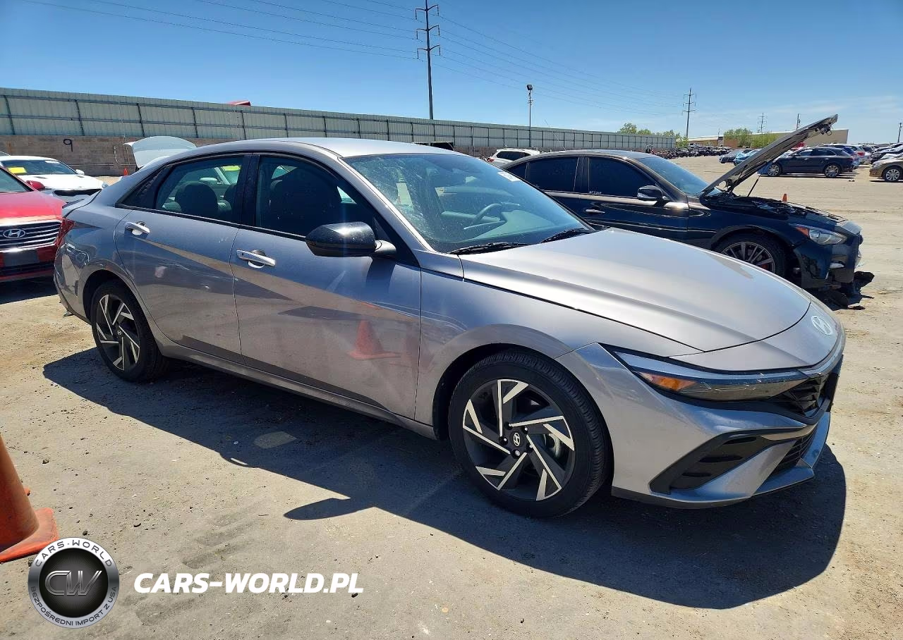 2025 Hyundai Elantra Sel Sport VIN:KMHLM4DG6SU938740 - 4