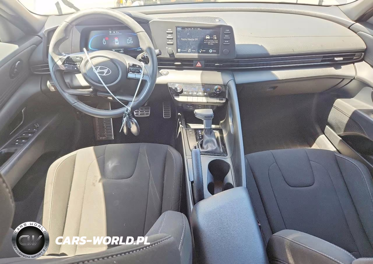 2025 Hyundai Elantra Sel Sport VIN:KMHLM4DG6SU938740 - 8