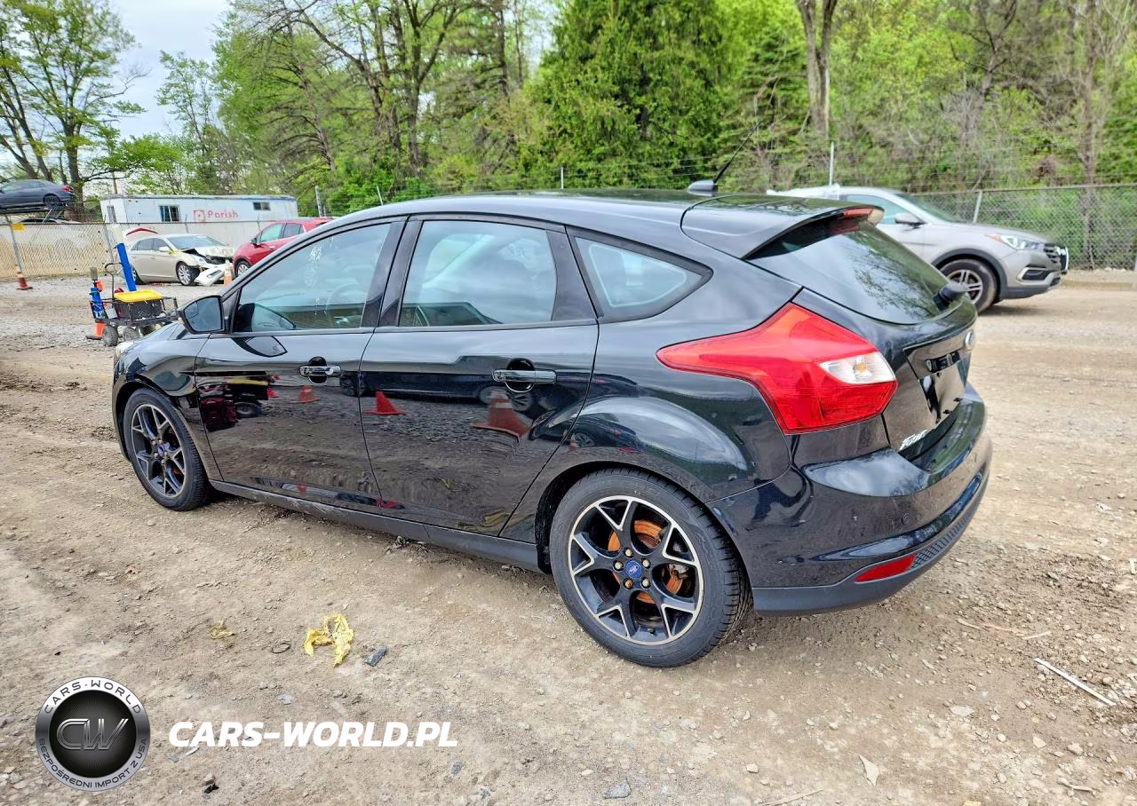 2014 Ford Focus Se VIN:1FADP3K26EL105893 - 2