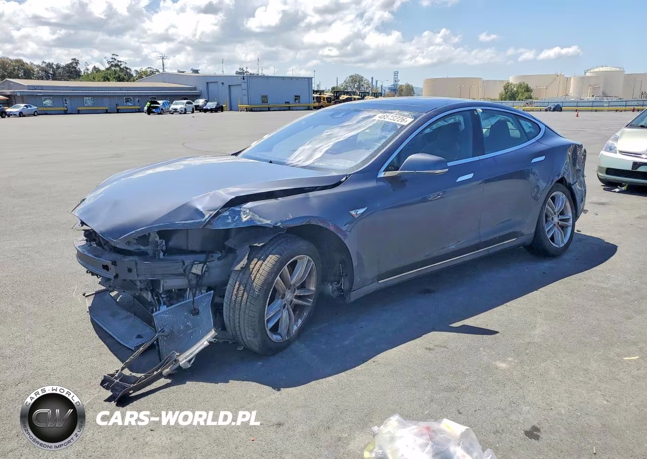 2015 Tesla Model S