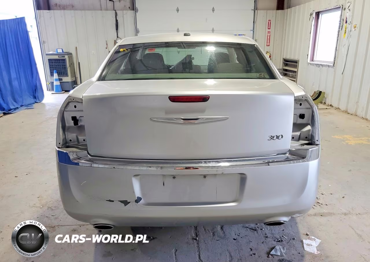 2012 Chrysler 300 VIN:2C3CCAAG1CH289268 - 6
