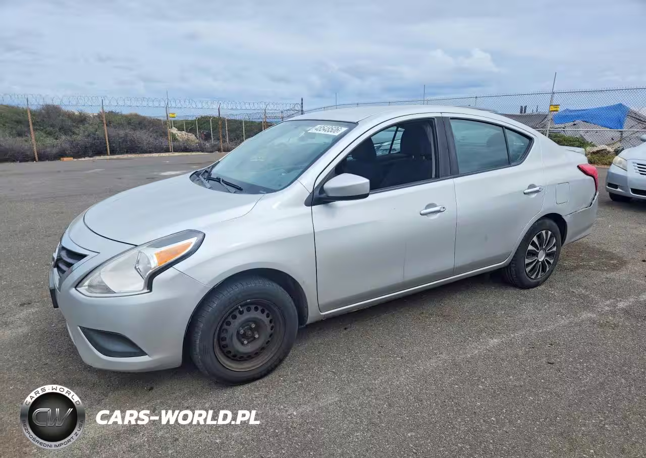 2016 Nissan Versa 1.6 Sv