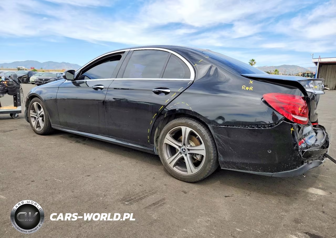 2018 Mercedes-Benz E 300 VIN:WDDZF4JB2JA378884 - 2