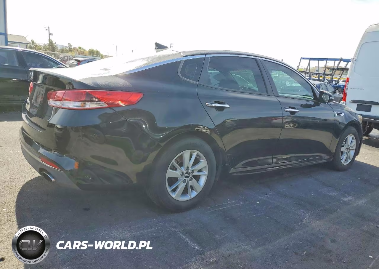 2016 Kia Optima VIN:5XXGT4L35GG024273 - 3