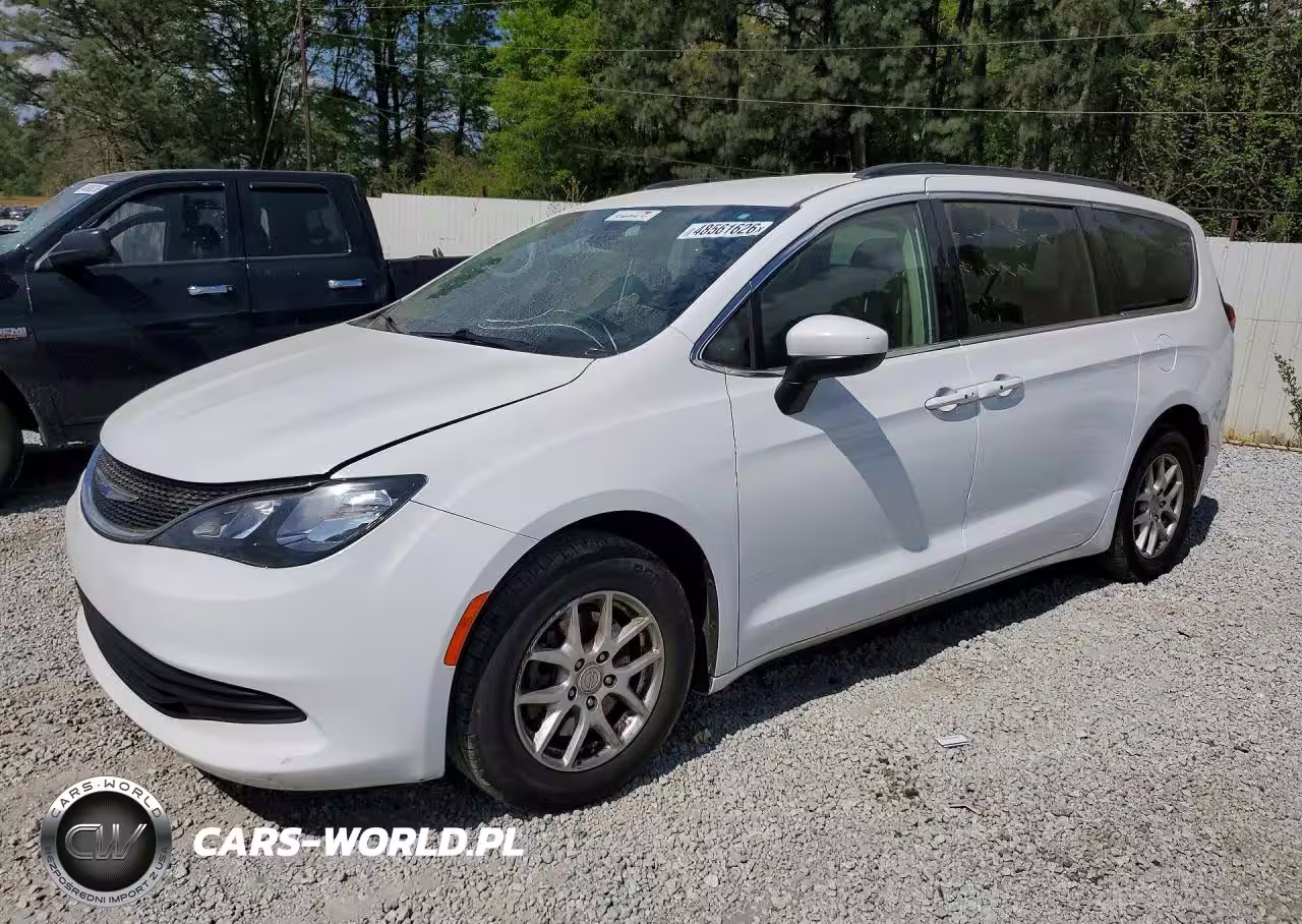 2020 Chrysler Voyager Lxi